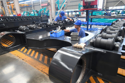 智慧工廠 引領(lǐng) 生產(chǎn)節(jié)拍 走進山河智能一探究竟